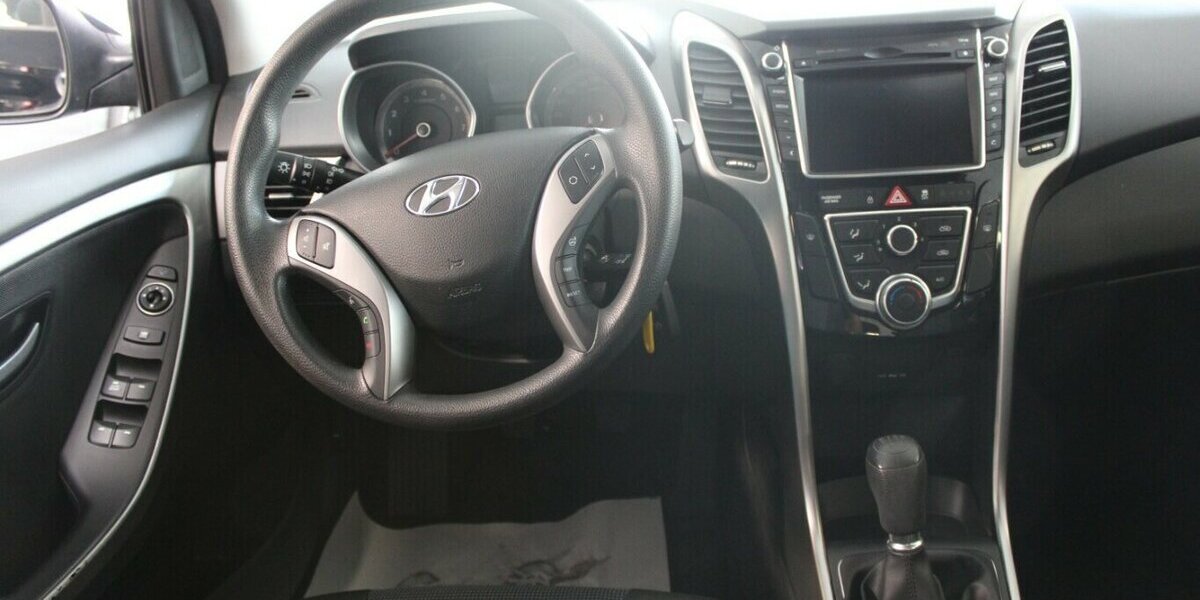 Hyundai i30 1.4 Classic 81.345 km 7.980 &euro; Euskirchen 53881
