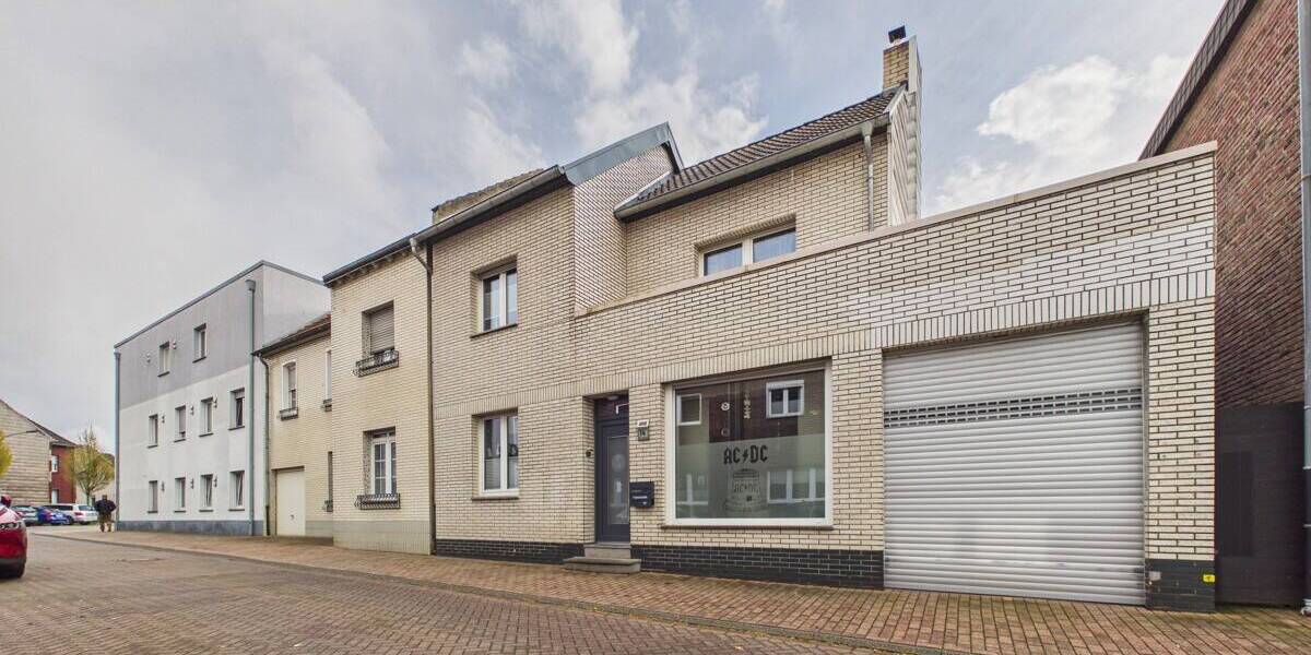 Reihenmittelhaus Übach Palenberg Übach - 5 Zimmer, 136 m&sup2;, 249.000&euro; | Angebot:25969251