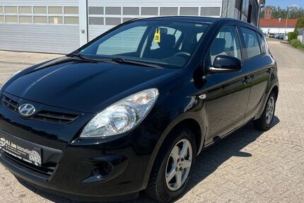 Hyundai i20 100.000 km 3.990 &euro; Eschweiler 52249