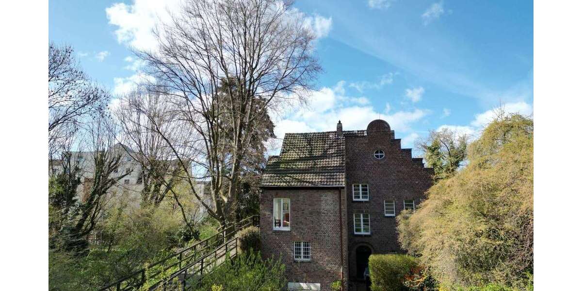 Einfamilienhaus Düren Distelrath - 8 Zimmer, 245 m&sup2;, 728.000&euro; | Angebot:26379864
