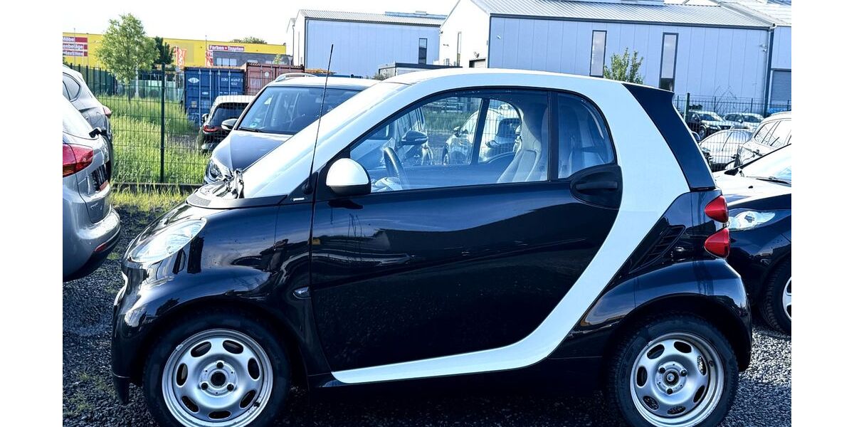 Smart ForTwo 64.500 km 4.750 &euro; Düren 52351