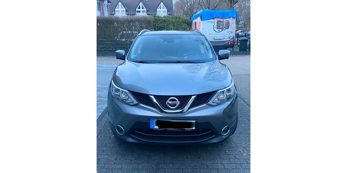Nissan Qashqai 126.000 km 8.000 &euro; Würselen 52146