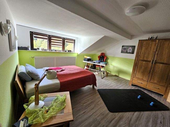 Einfamilienhaus Simmerath Hirschrott - 8 Zimmer, 255 m&sup2;, 490.000&euro; | Angebot:25702826