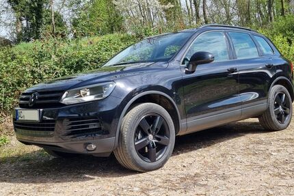 VW Touareg 124.999 km 19.799 &euro; Aachen 52074