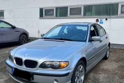 BMW 318 127.000 km 2.390 &euro; Aachen 52072