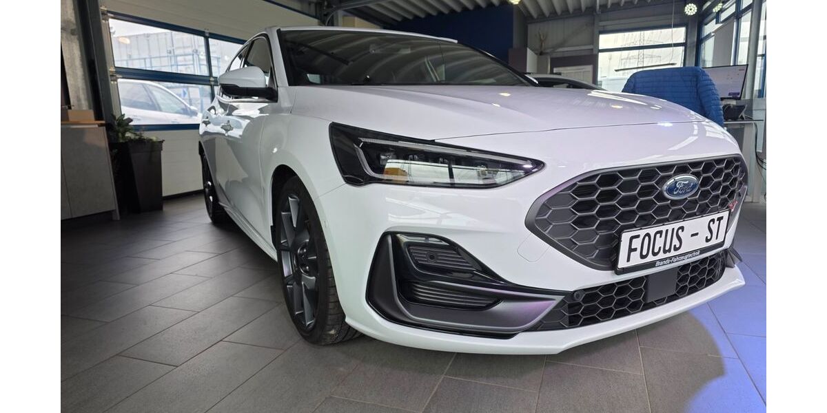 Ford Focus 31.578 km 31.900 &euro; Frechen 50226