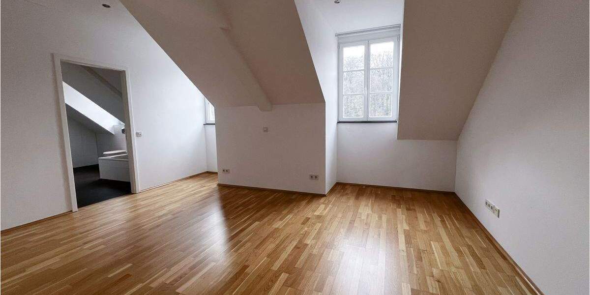 Etagenwohnung Aachen Aachen-Mitte - 3 Zimmer, 138 m&sup2;, 695.000&euro; | Angebot:25732802