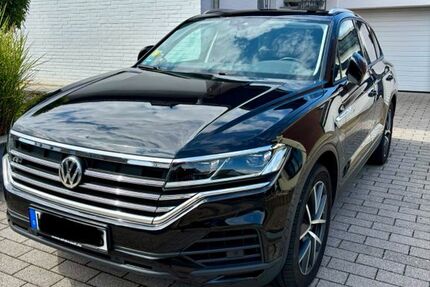 VW Touareg 103.000 km 31.900 &euro; Übach-Palenberg 52531