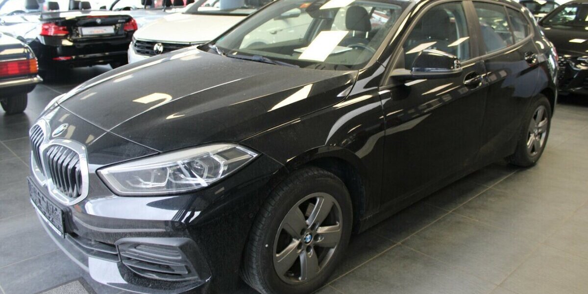 BMW 118d Advantage - LED - Panorama - 73.875 km 19.980 &euro; Euskirchen 53881