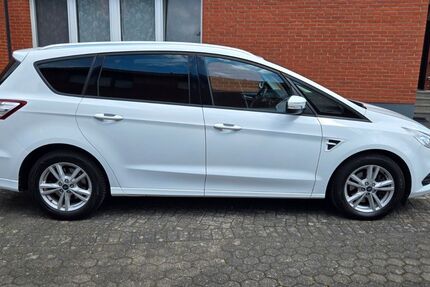 Ford S-Max 81.000 km 20.700 &euro; Erftstadt 50374