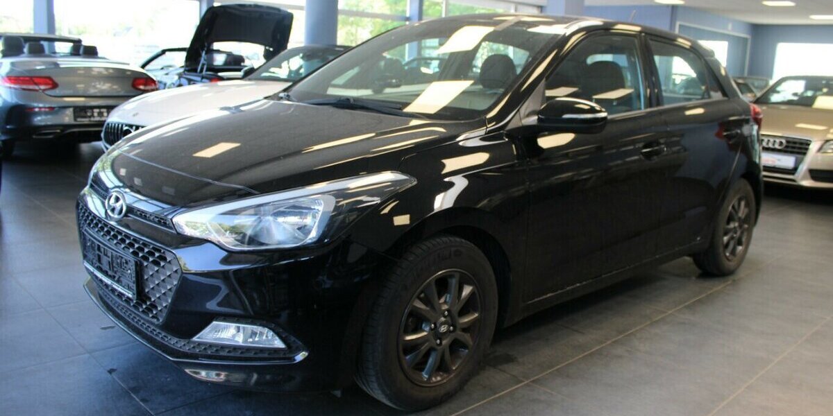 Hyundai i20 1.2 5-Türig - Klima - SHZ - 83.709 km 8.980 &euro; Euskirchen 53881