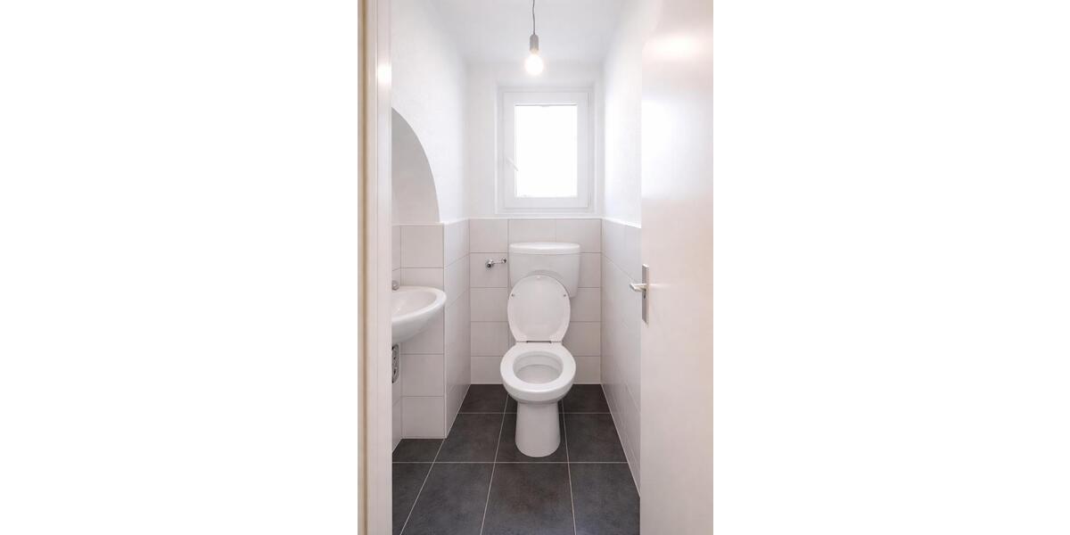 Etagenwohnung Düren Mariaweiler-Hoven - 4 Zimmer, 127 m&sup2;, 950&euro; | Angebot:25416460