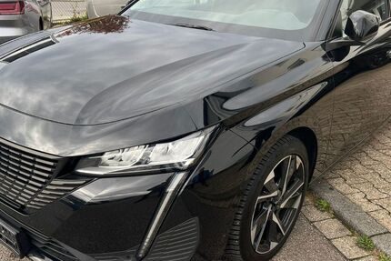 Peugeot 308 155.000 km 14.200 &euro; Aachen 52078