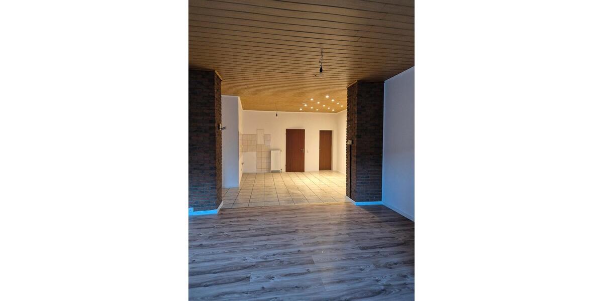 Erdgeschoßwohnung Herzogenrath - 2 Zimmer, 100 m&sup2;, 820&euro; | Angebot:25834701
