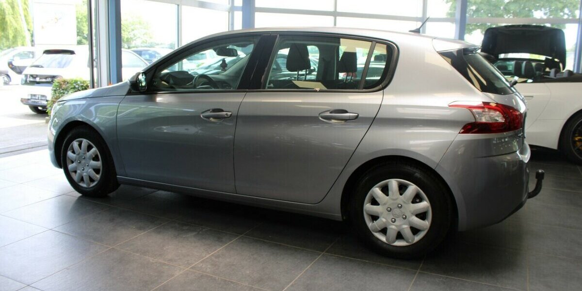 Peugeot 308 1.2 PureTech 110 Active - AHK - 71.312 km 9.980 &euro; Euskirchen 53881