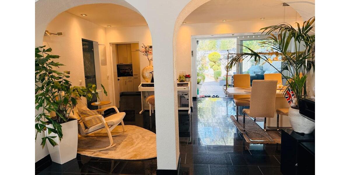 Doppelhaushälfte Aachen Eilendorf - 3.5 Zimmer, 156 m&sup2;, 450.000&euro; | Angebot:26051000