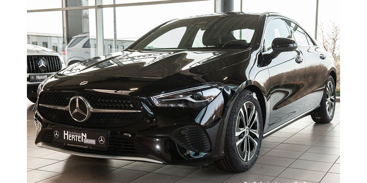 Mercedes-Benz CLA 200 7.998 km 33.950 &euro; Mechernich 53894