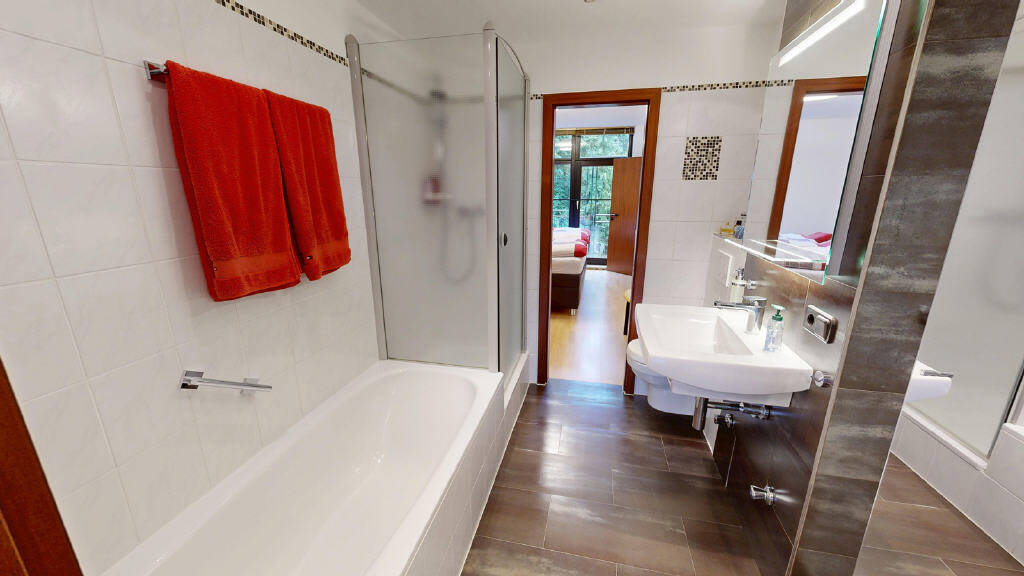 Etagenwohnung Erftstadt-Liblar Lechenich - 3 Zimmer, 83 m&sup2;, 234.000&euro; | Angebot:26674115