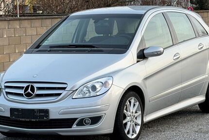 Mercedes-Benz B 150 65.539 km 7.490 &euro; Düren 52351
