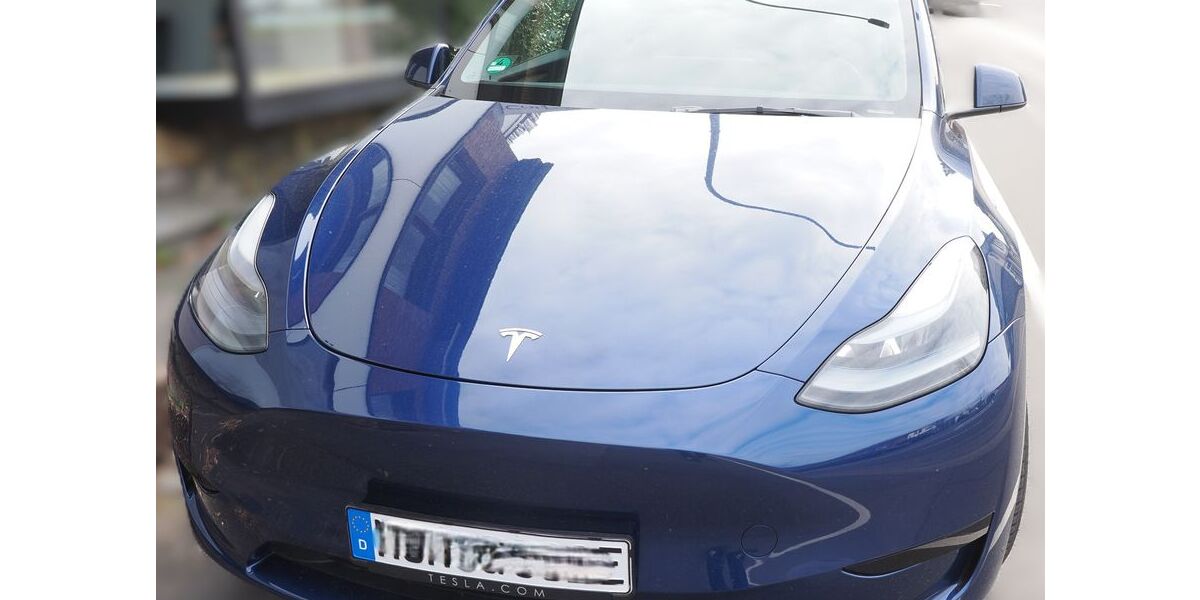 Tesla Model Y 54.000 km 31.900 &euro; Roetgen 52159