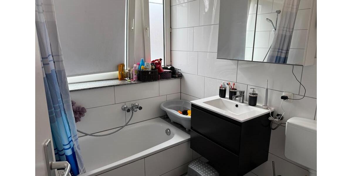 Erdgeschoßwohnung Herzogenrath - 3 Zimmer, 88 m&sup2;, 950&euro; | Angebot:26022969