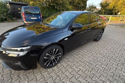 Opel Insignia 99.000 km 15.500 &euro; Jülich 52428