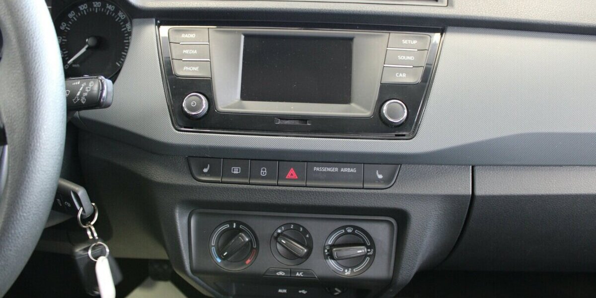 Skoda Fabia 1.0 MPI Cool Edition 66.971 km 7.980 &euro; Euskirchen 53881