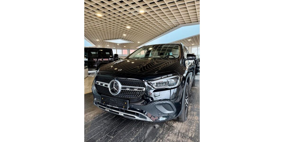 Mercedes-Benz GLA 200 42.181 km 29.990 &euro; Stolberg 52223