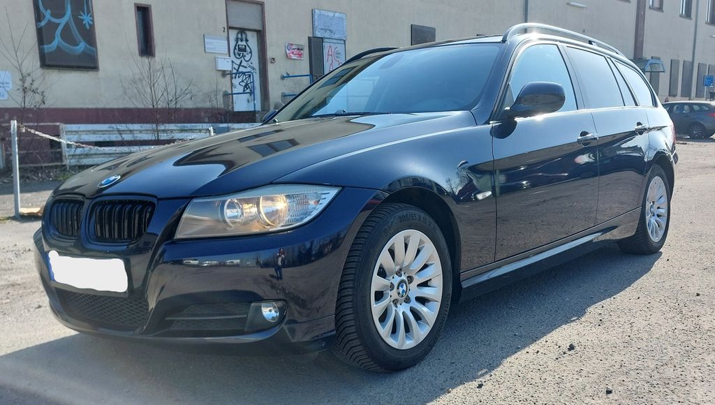 BMW 318 217.000 km 3.900 &euro; Düren 52353