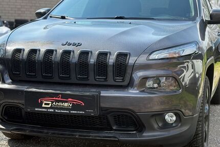Jeep Cherokee 272.000 km 4.900 &euro; Niederzier-Selhausen 52382