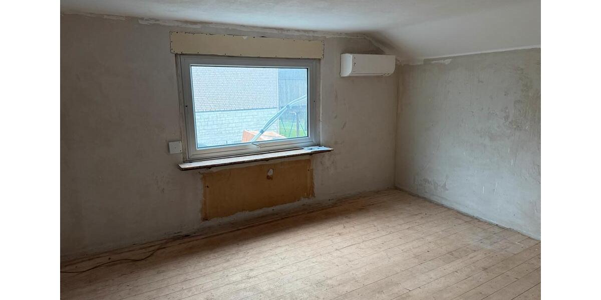 Einfamilienhaus Kall - 8 Zimmer, 20 m&sup2;, 85.000&euro; | Angebot:26680325