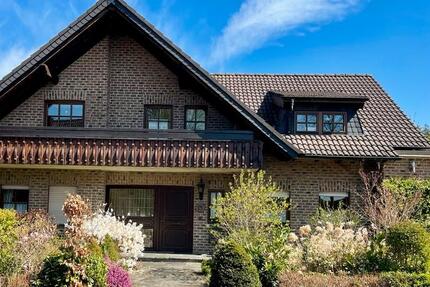 Haus Roetgen - 8 Zimmer, 250 m&sup2;, 639.000&euro; | Angebot:24865556