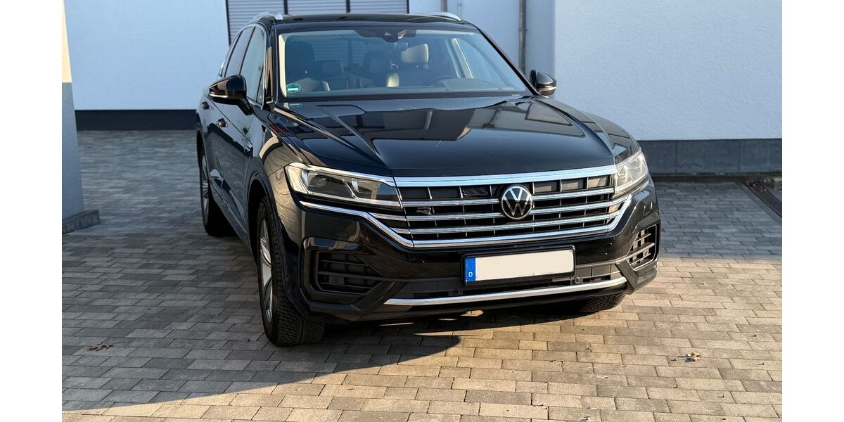 VW Touareg 69.800 km 47.600 &euro; Eschweiler 52249