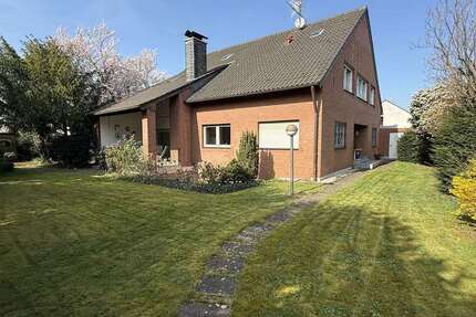 Haus Köln Porz - 9 Zimmer, 296 m&sup2;, 1.390.000&euro; | Angebot:25756799