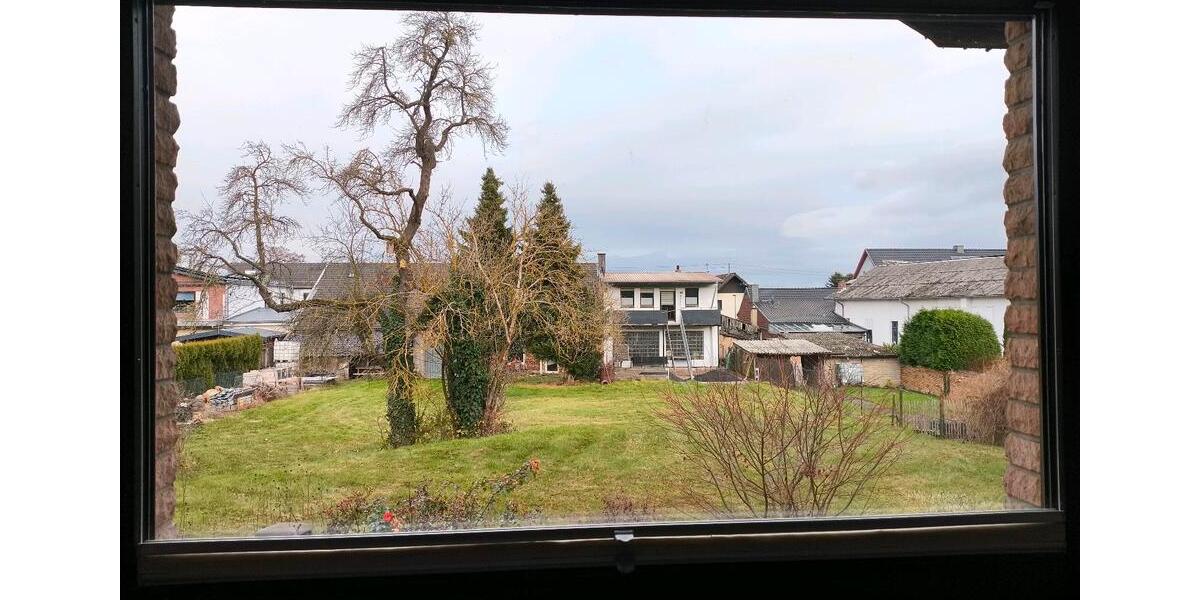 Erdgeschoßwohnung Mechernich - 3 Zimmer, 150 m&sup2;, 1.500&euro; | Angebot:23838632