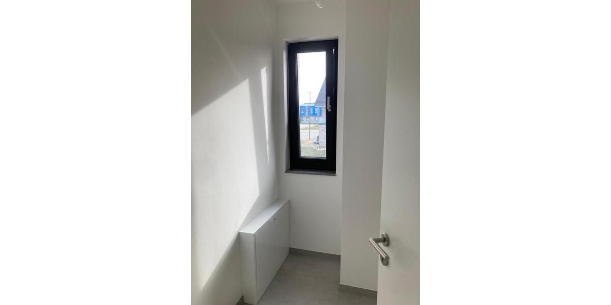 Etagenwohnung Baesweiler - 3 Zimmer, 100 m&sup2;, 1.380&euro; | Angebot:25831736