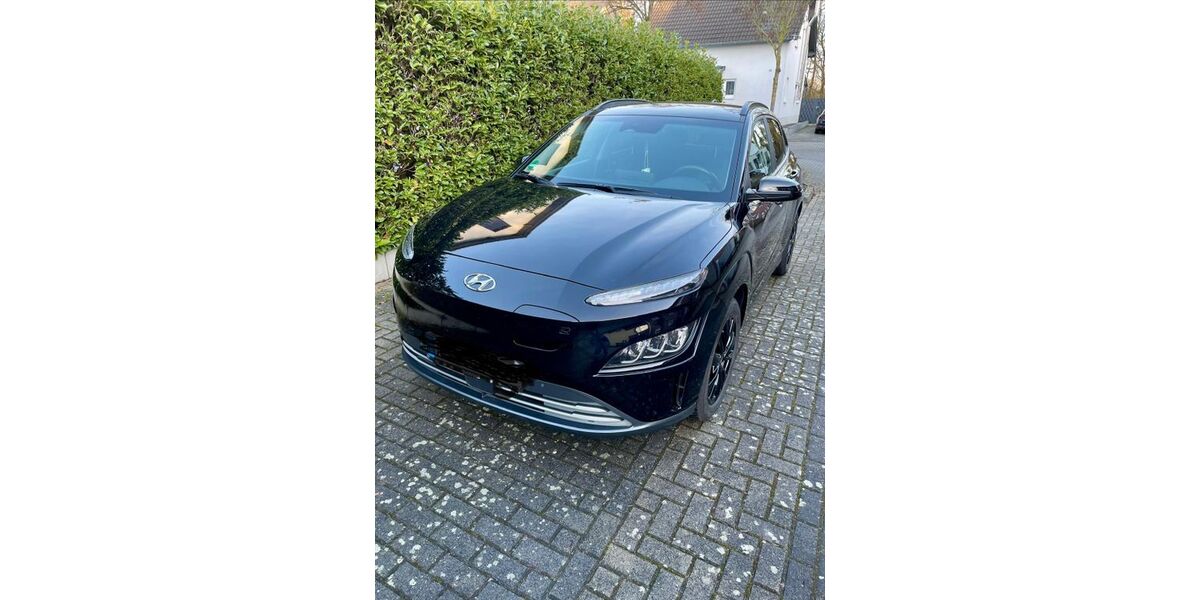 Hyundai KONA Elektro 19.625 km 19.200 &euro; Herzogenrath 52134