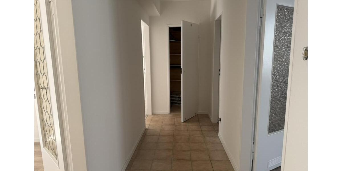 Etagenwohnung Aachen Aachen-Mitte - 2 Zimmer, 63 m&sup2;, 753&euro; | Angebot:25824335