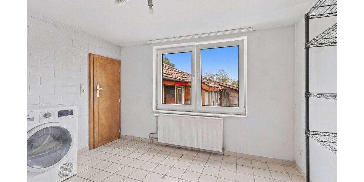 Mehrfamilienhaus, Wohnhaus Alsdorf Schaufenberg - 6 Zimmer, 136 m&sup2;, 219.000&euro; | Angebot:26695938