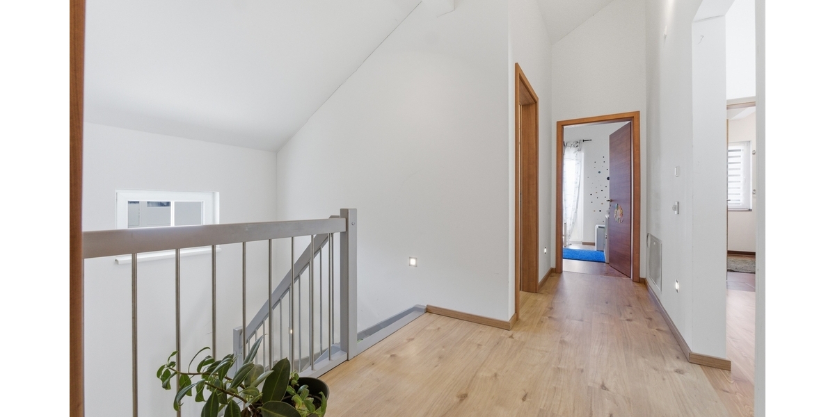 Mit 3D: Neuwertig - Nachhaltig - Stilvoll -Einfamilienhaus mit Platz für Ihre Familie und moderner Technik - Einfamilienhaus Düren Mariaweiler-Hoven | Angebot:25380713