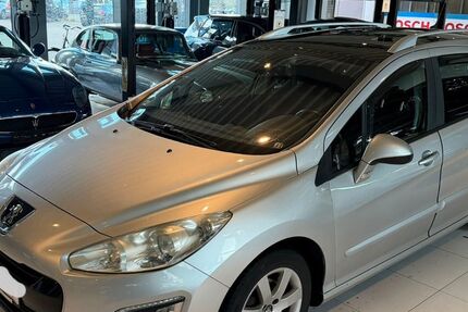 Peugeot 308 200.000 km 4.250 &euro; Brühl 50321