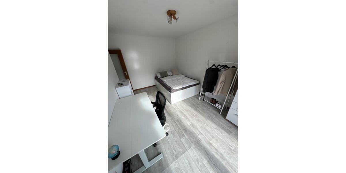 Etagenwohnung Aachen Aachen-Mitte - 1 Zimmer, 14 m&sup2;, 600&euro; | Angebot:25721981