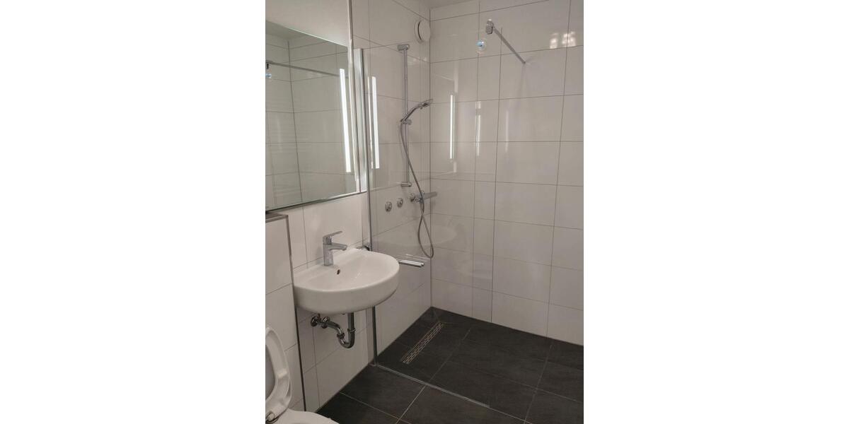 Etagenwohnung Aachen Aachen-Mitte - 2 Zimmer, 63 m&sup2;, 800&euro; | Angebot:25271135