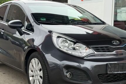 Kia Rio 147.000 km 6.499 &euro; Euskirchen 53879