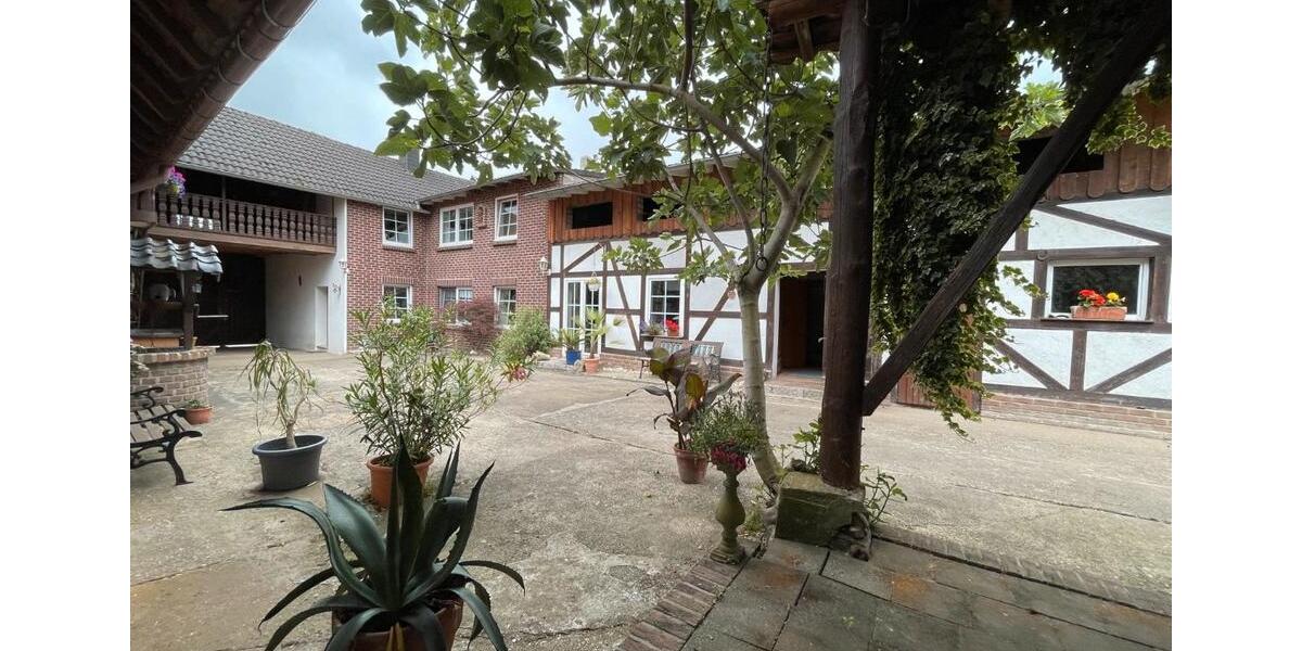 Bauernhaus, Landhaus Jülich - 6 Zimmer, 180 m&sup2;, 570.000&euro; | Angebot:23827999