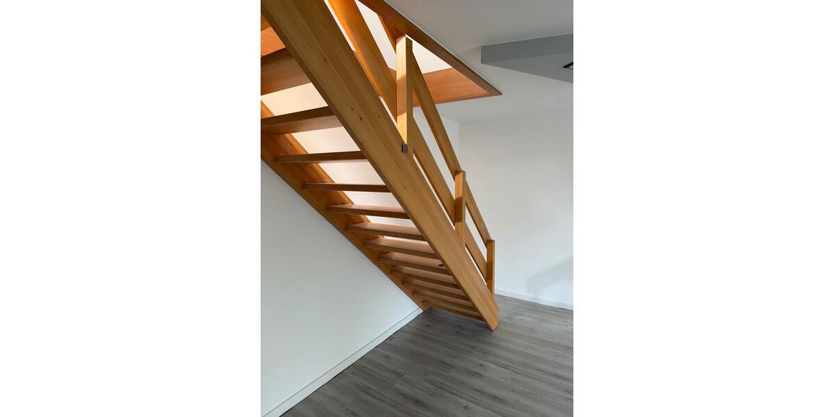 Dachgeschoßwohnung Würselen - 3 Zimmer, 105 m&sup2;, 1.228&euro; | Angebot:25968683