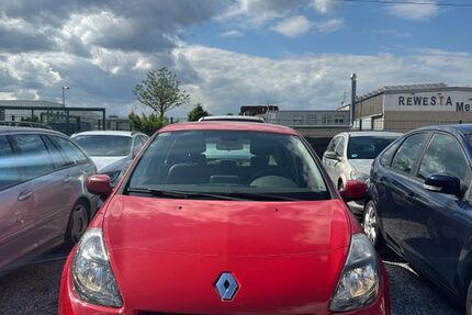 Renault Clio 110.000 km 1.995 &euro; Düren 52351
