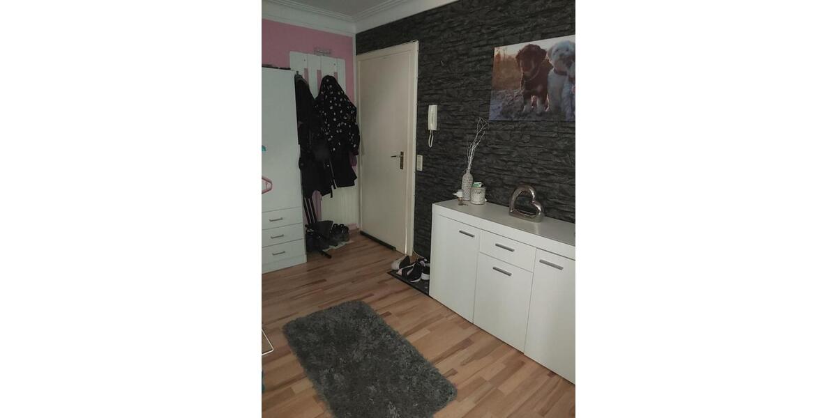 Dachgeschoßwohnung Baesweiler - 1 Zimmer, 33 m&sup2;, 295&euro; | Angebot:25872702