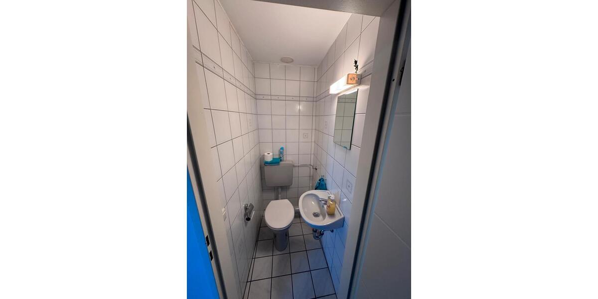 Dachgeschoßwohnung Herzogenrath - 3 Zimmer, 100 m&sup2;, 1.250&euro; | Angebot:26579692