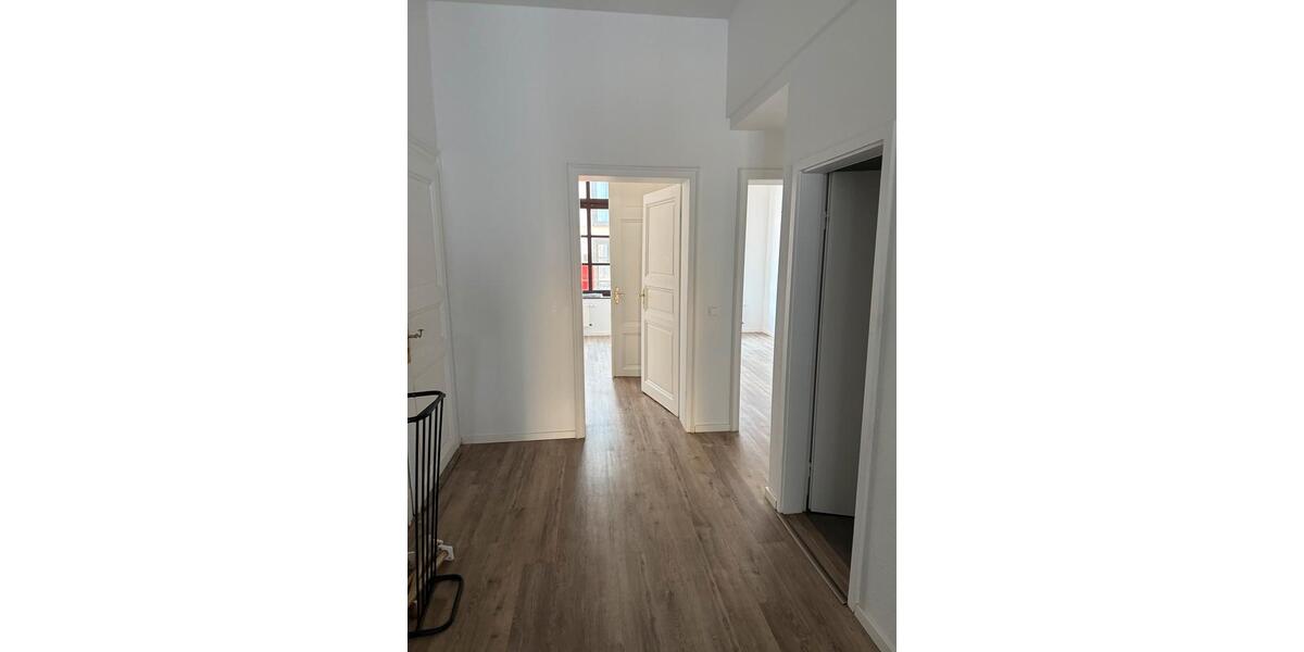 Etagenwohnung Euskirchen - 2 Zimmer, 120 m&sup2;, 1.200&euro; | Angebot:26585315